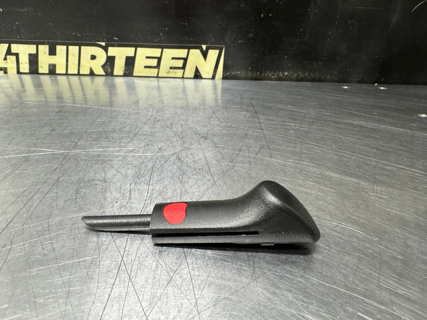 04-06 PONTIAC GTO DOOR UNLOCK/LOCK TAB 92056809 OEM #N918