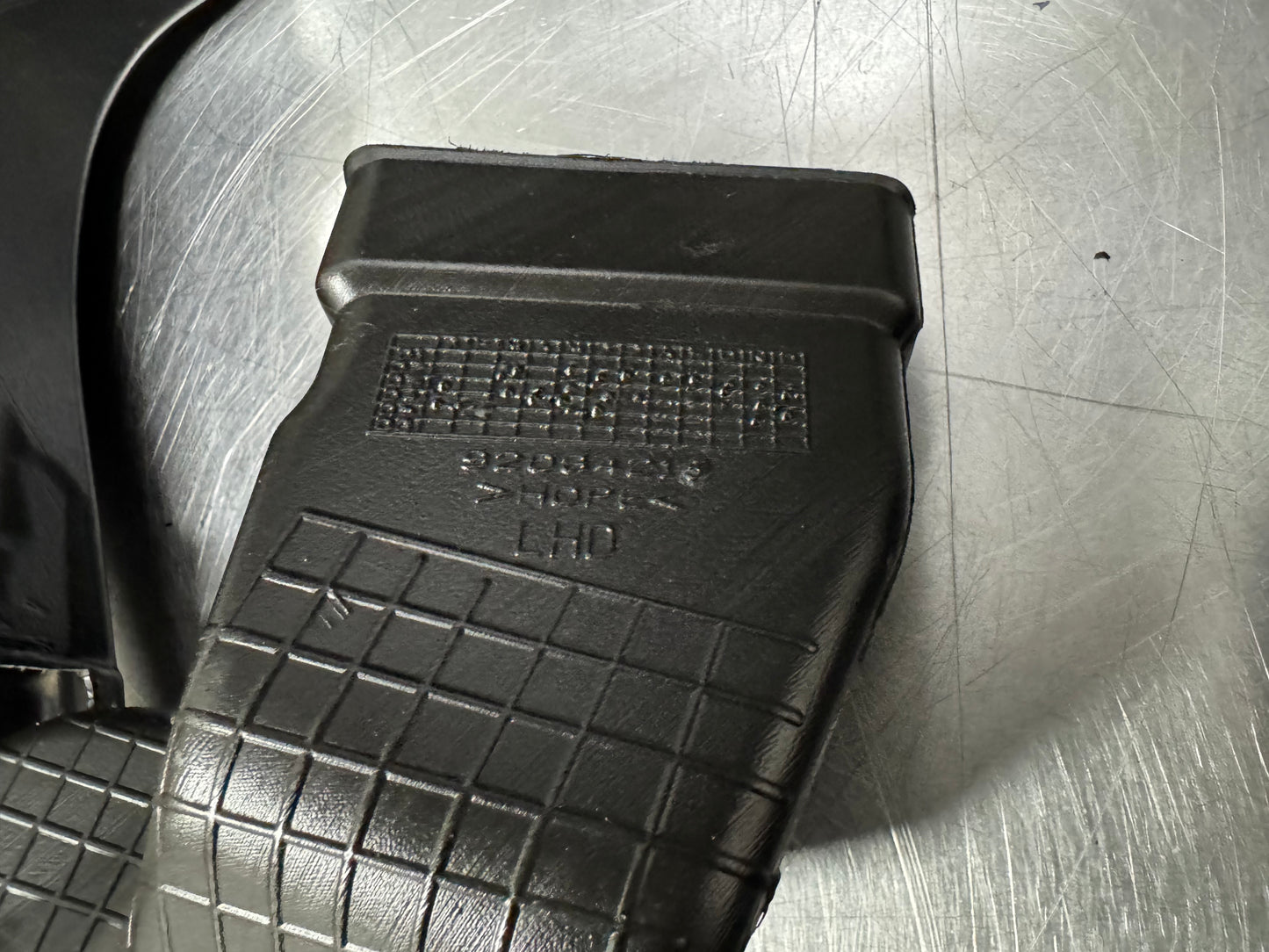 04-06 GTO AIR VENT BUNDLE #N745