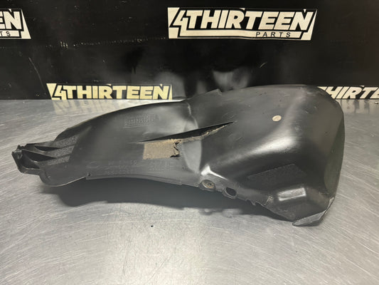 2004 PONTIAC GTO RH REAR FENDER LINER OEM 92161486 #N319
