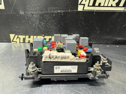 03-05 CHEVY SILVERADO GMC SIERRA 2500 ENGINE BAY FUSE BOX 15115615-02 OEM #X37