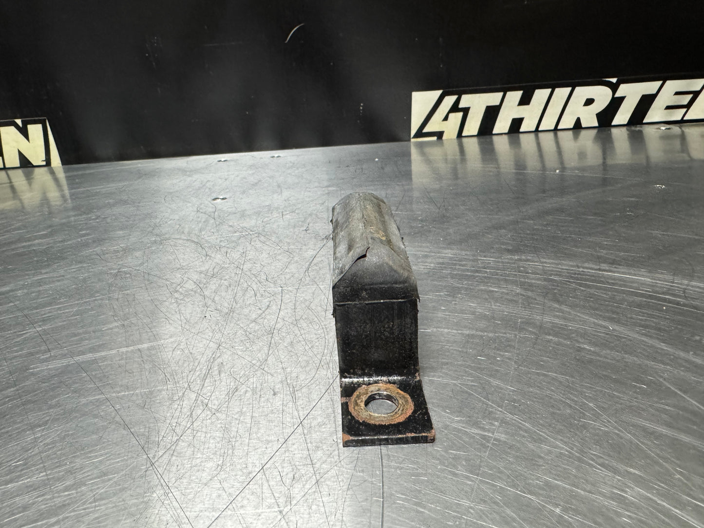 1997-2004 C5 CORVETTE REAR RUBBER EXHAUST HANGER #N166