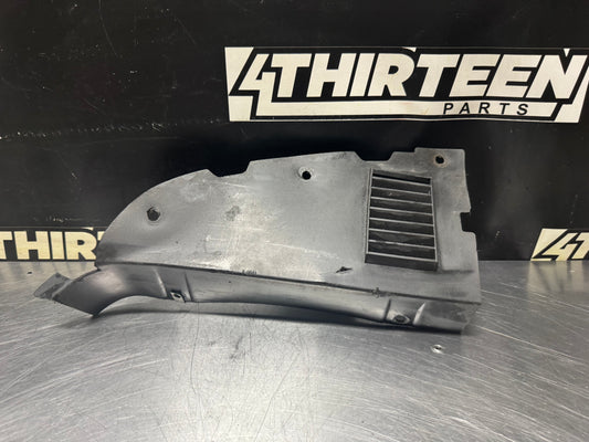 1997-2004 C5 CORVETTE RH PASSENGER SPLASH SHIELD 10333648 USED OEM #N264