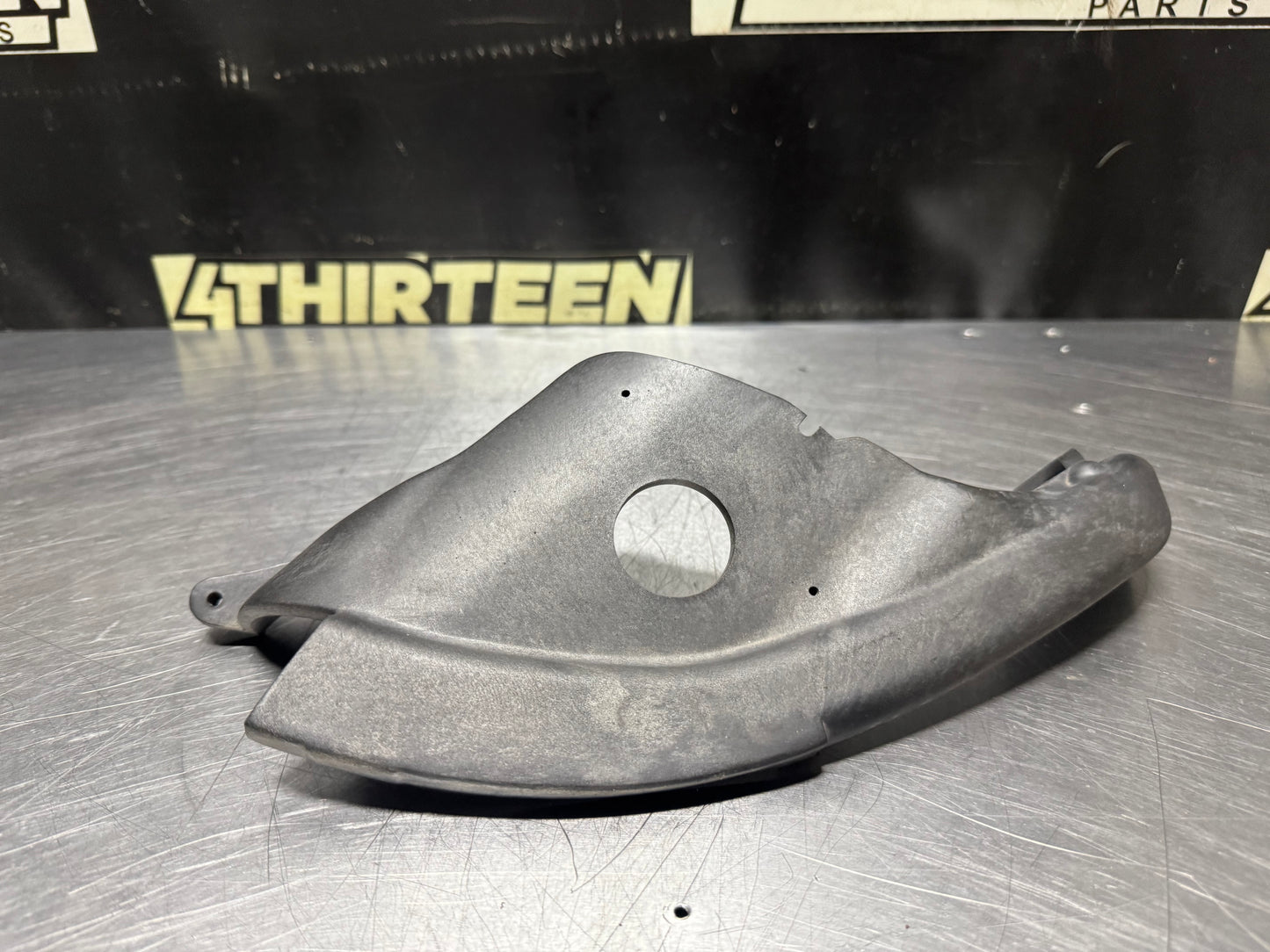 97-04 C5 CORVETTE LH DRIVER SIDE FOG LIGHT MOUNTING BRACKET OEM #N561