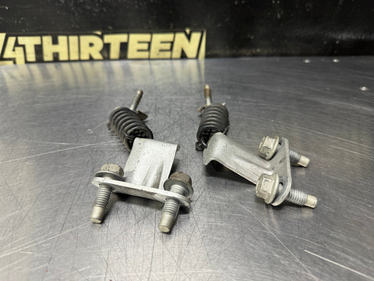 97-04 C5 CORVETTE SPRING EXHAUST HANGERS OEM #X28