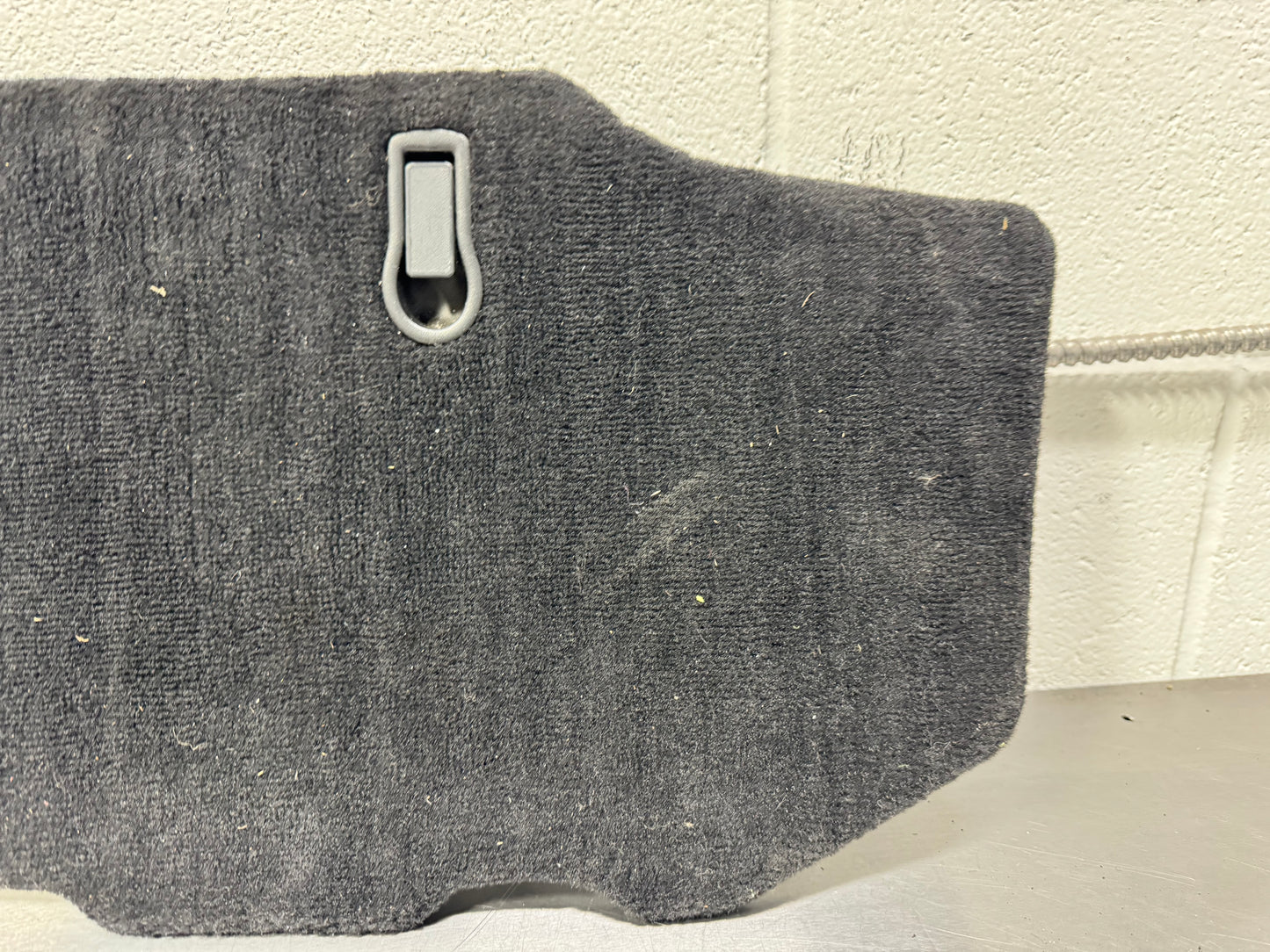 97-04 CORVETTE C5 CONVERTIBLE RH STORAGE COVER OEM 10413542 L48