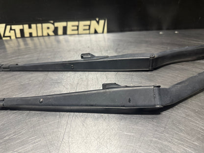 97-04 C5 CORVETTE WIPER ARM SET OEM #N353