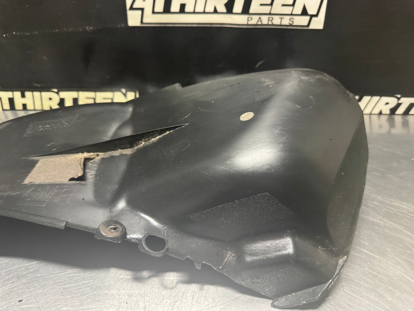 2004 PONTIAC GTO RH REAR FENDER LINER OEM 92161486 #N319