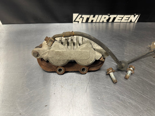 2004 PONTIAC GTO RIGHT FRONT FRONT BRAKE CALIPER OEM #L295