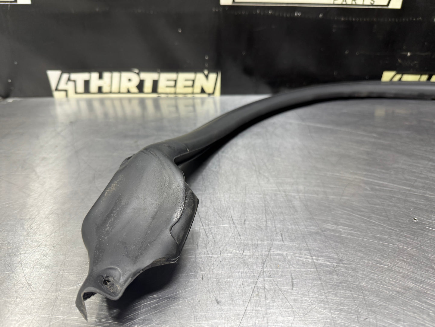 01-04 C5 Z06 FRC CORVETTE LH DRIVER  DOOR SEAL OEM #N848