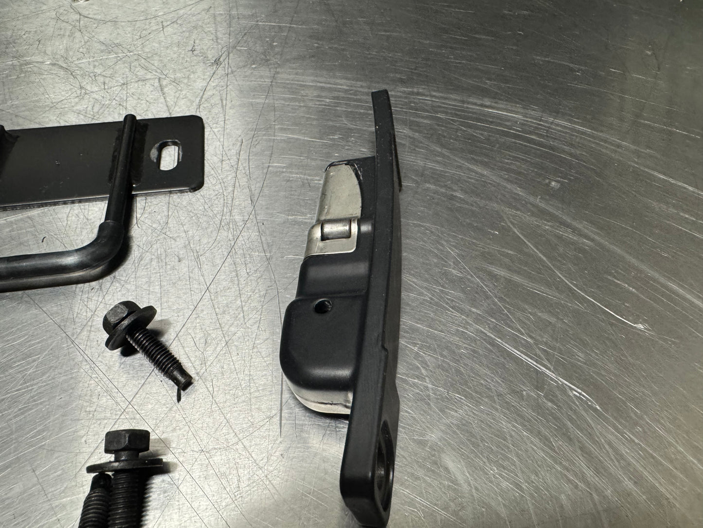 97-04 C5 CORVETTE TARGA TOP STRIKER SET OEM #N190