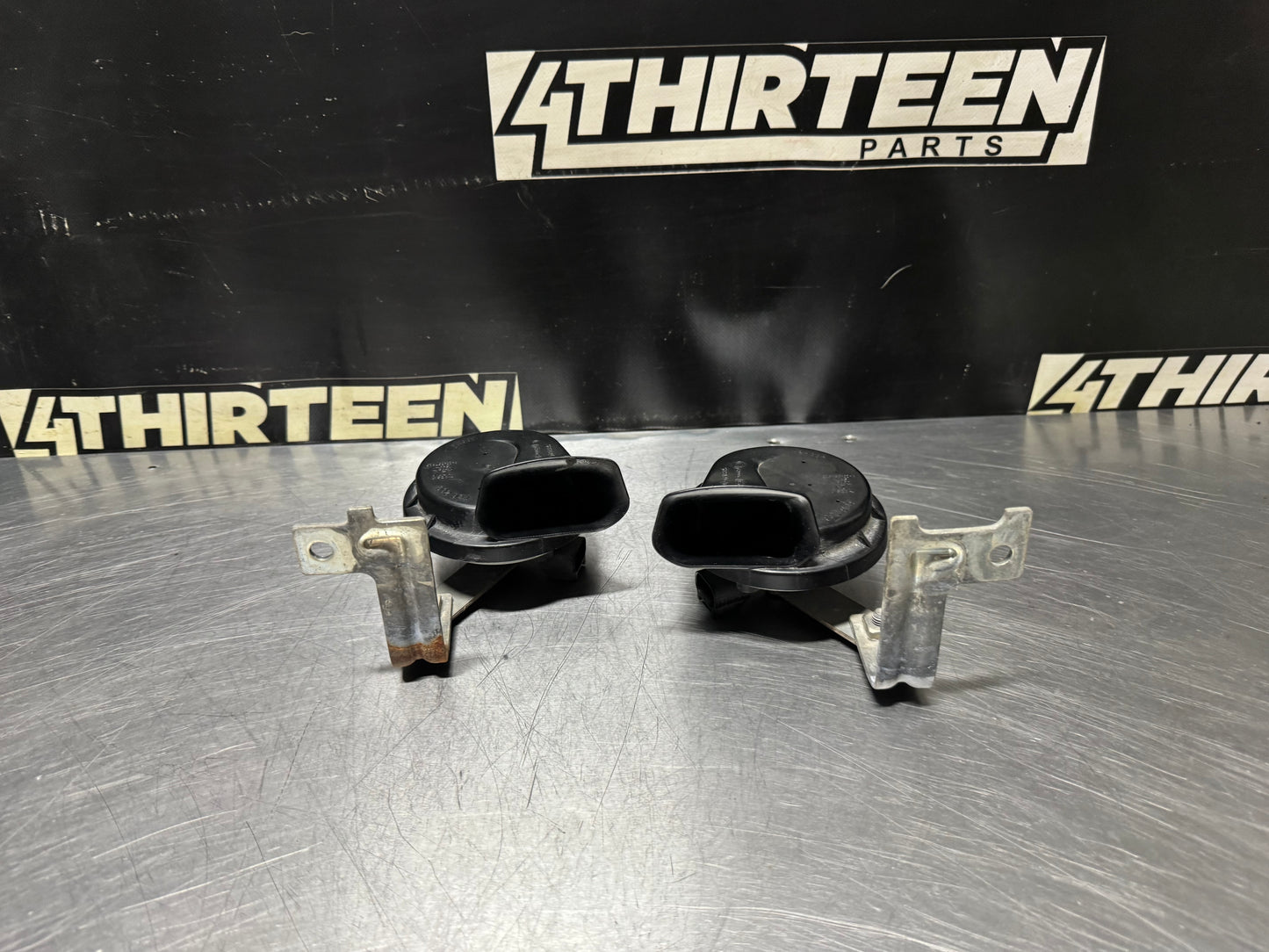 04-06 PONTIAC GTO HORN SET OEM #N320