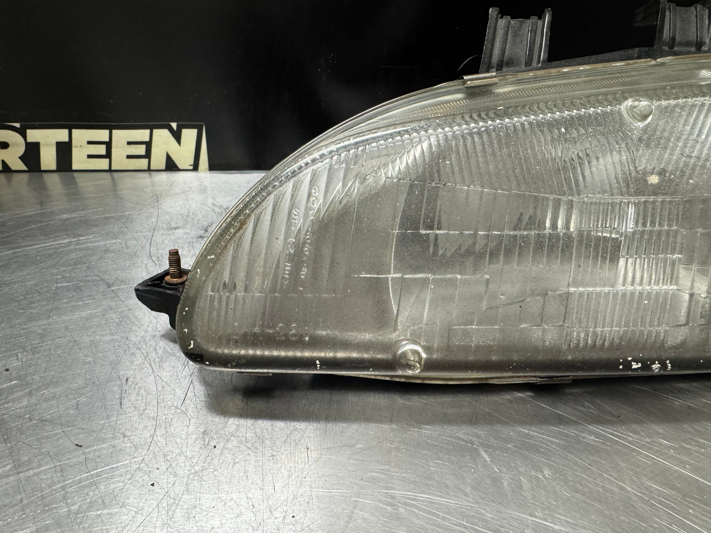 92-95 HONDA CIVIC COUPE/HATCHBACK LH DRIVER STANLEY GLASS HEADLIGHT OEM #N208