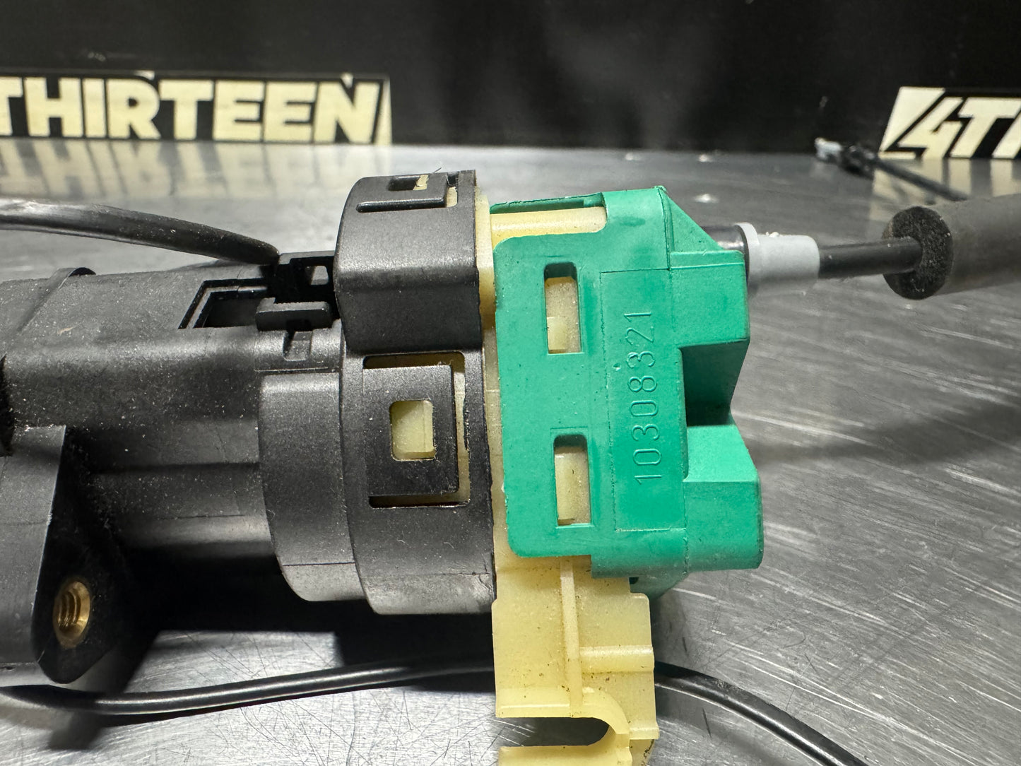 1997 - 2004 CORVETTE C5 IGNITION SWITCH OEM 10308321 #N218
