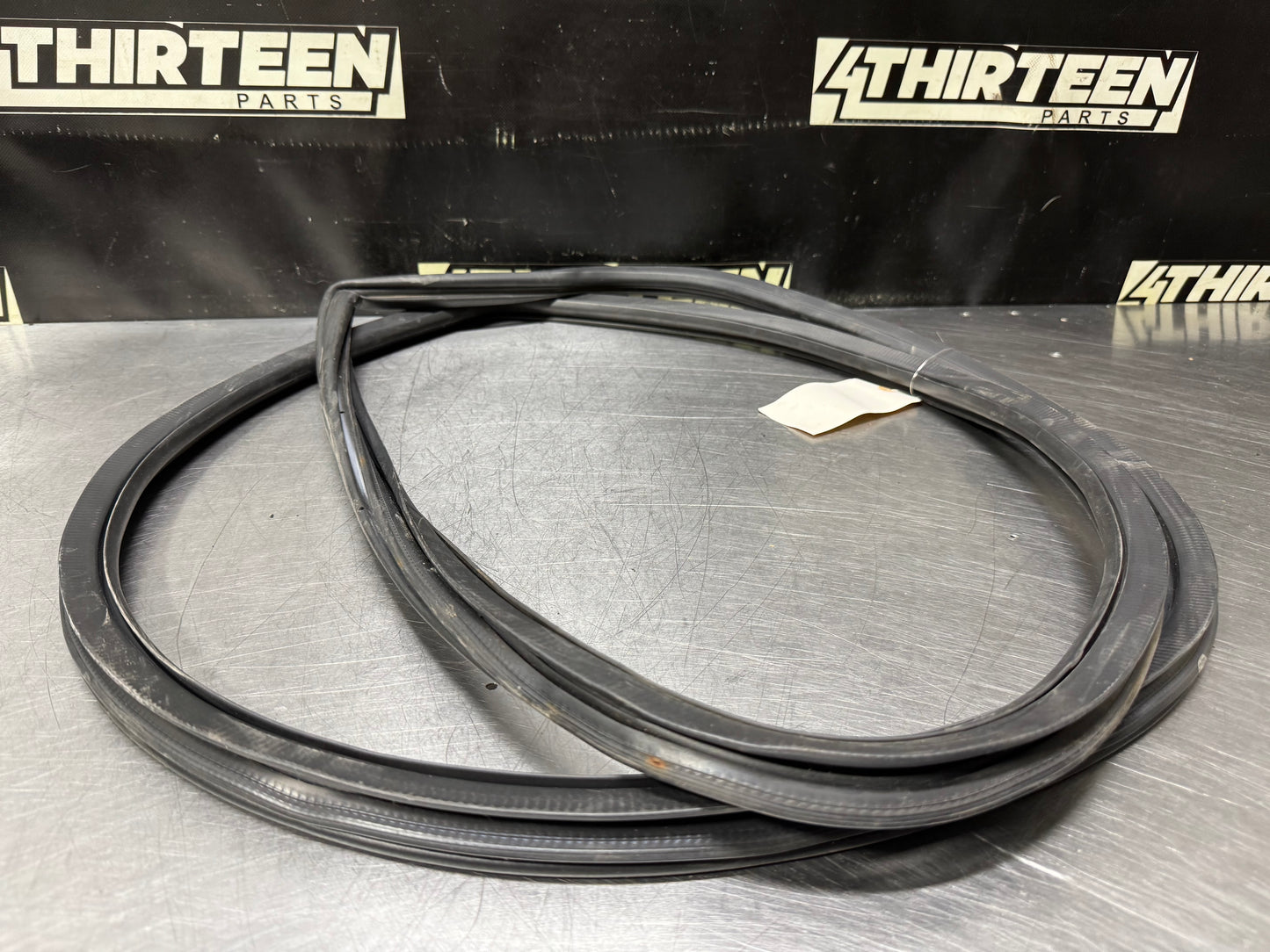04-06 PONTIAC GTO RH PASSENGER DOOR SILL WEATHER STRIP SEAL OEM #N717