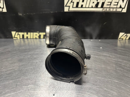 04 PONTIAC GTO AIR INTAKE RUBBER HOSE INTLET OEM #N461
