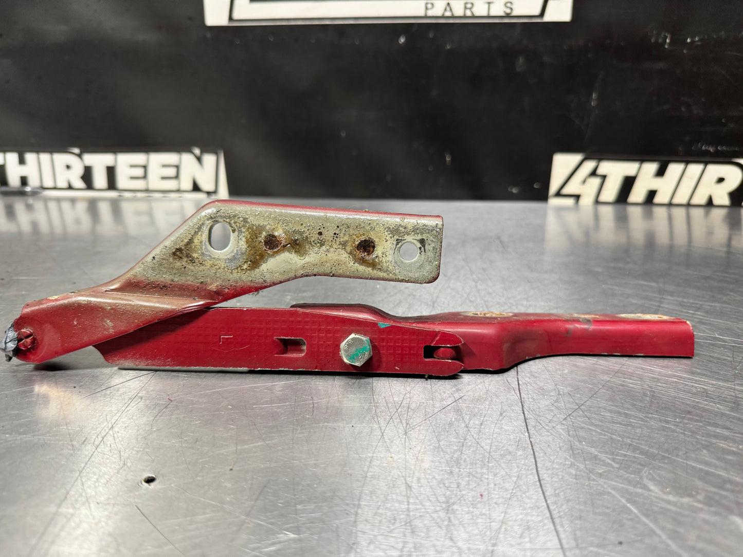 04-06 PONTIAC GTO RH & LH RIGHT HAND AND LEFT HAND HOOD HINGES SET OEM #L460