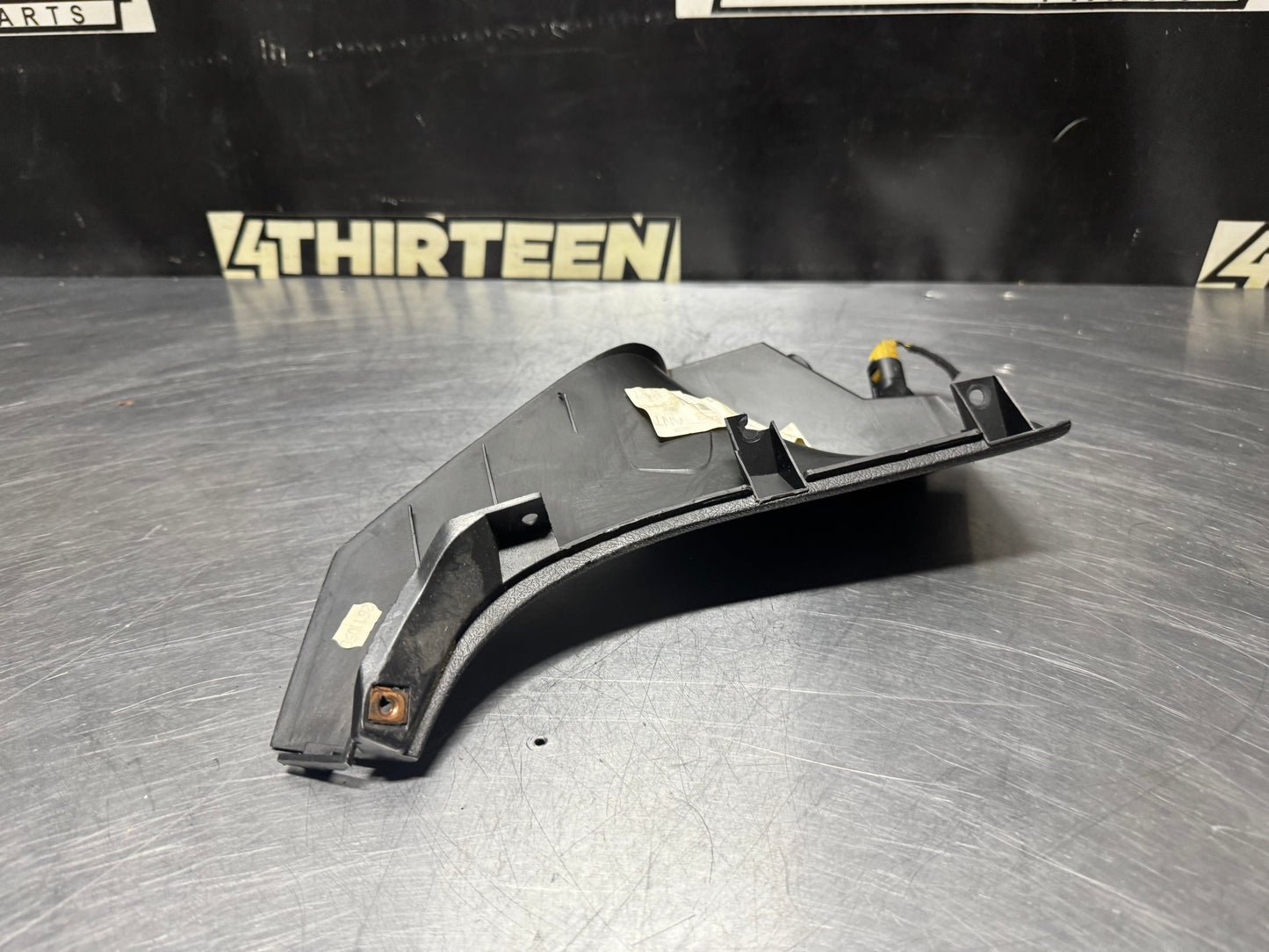 04-06 PONTIAC GTO LH DASH CONSOLE TRIM OEM 92155337 #N300
