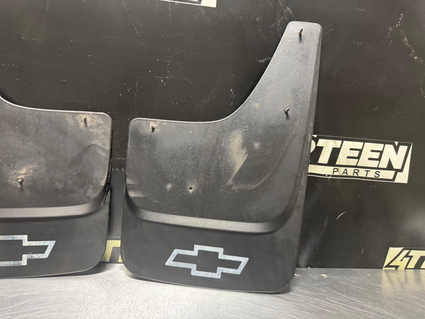 01-13 CHEVROLET SILVERADO REAR MUD FLAPS OEM #N567