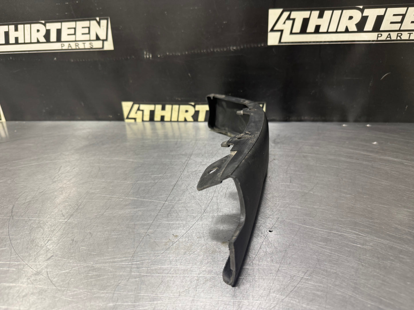 97-04 C5 CORVETTE LH FRONT BUMPER LOWER VALENCE 10269675 OEM #N391