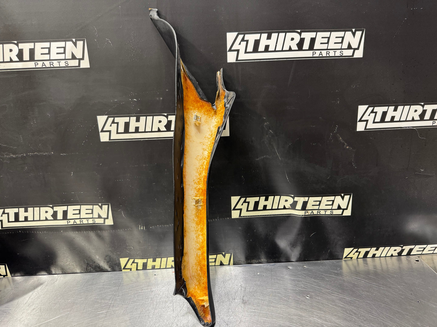 97-04 CORVETTE C5 A-PILLAR TRIM MOLDING PANEL RH #N793