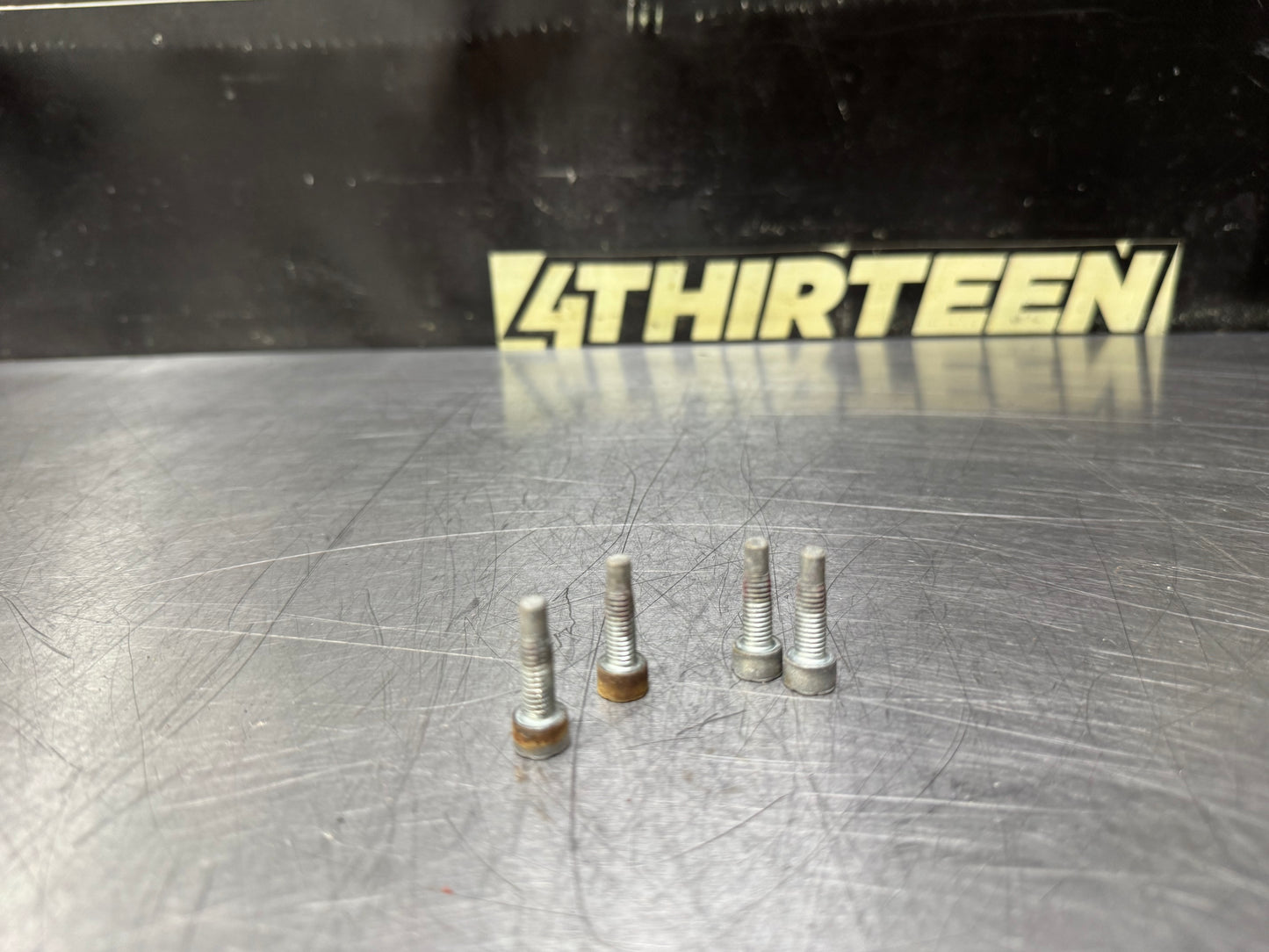 04-06 PONTIAC GTO HOOD TO HOOD STRUT BOLTS OEM #N706