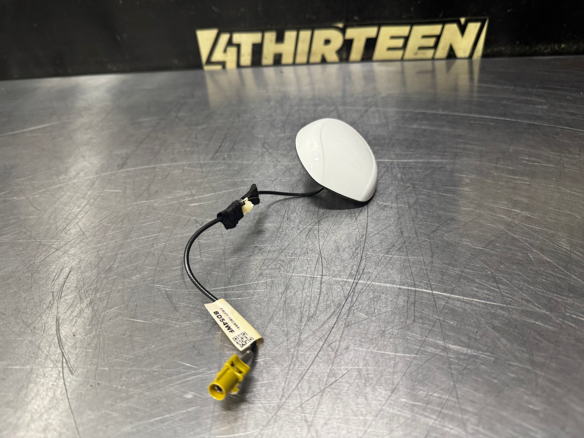 2015 FORD MUSTANG GT ROOF ANTENNA WHITE FR3T-18C964-BD54WF OEM #V9