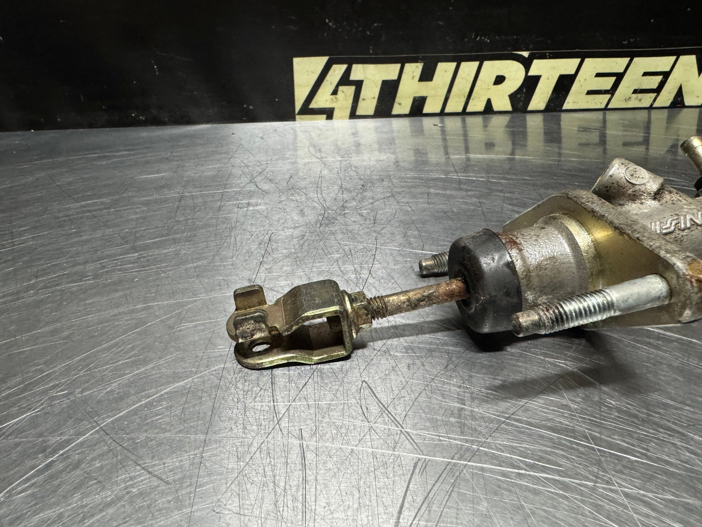 92-00 HONDA CIVIC CLUTCH MASTER CYLINDER OEM #N665