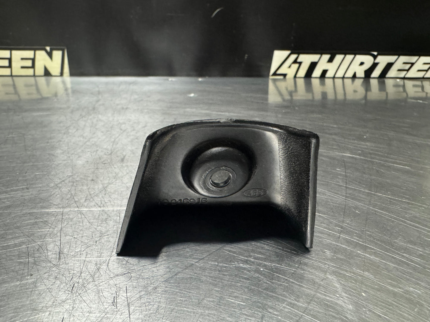 97 -04 CORVETTE C5 SEAT TRACK COVER #N227
