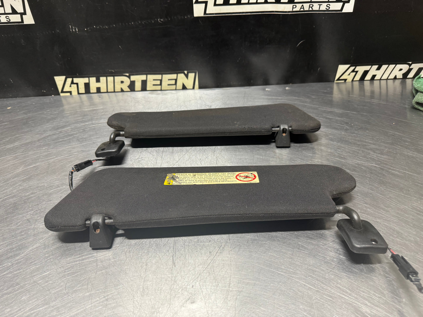 04-06 PONTIAC GTO SUN VISOR SET LH AND RH SIDE DRIVER AND PASSENGER SIDE #N302