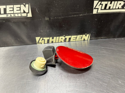 04-06 PONTIAC GTO FUEL FILLER DOOR ASSEMBLY RED 92119899 OEM #N714