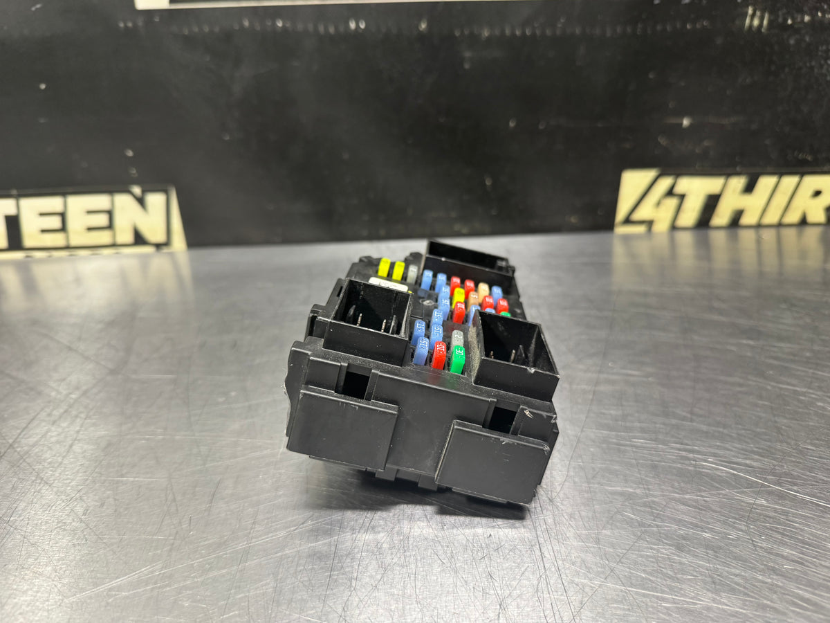 07-13 CHEVY SILVERADO FUSE JUNCTION BOX 20828609_01 OEM #N990