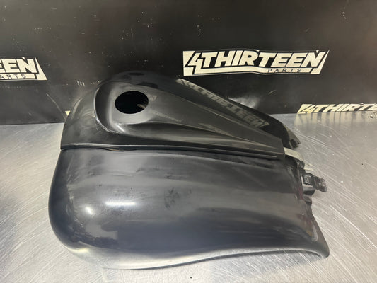 2010 HARLEY DAVIDSON STREET GLIDE OEM TANK WITH ADVAN BLK STRETCHED COVERS #N333