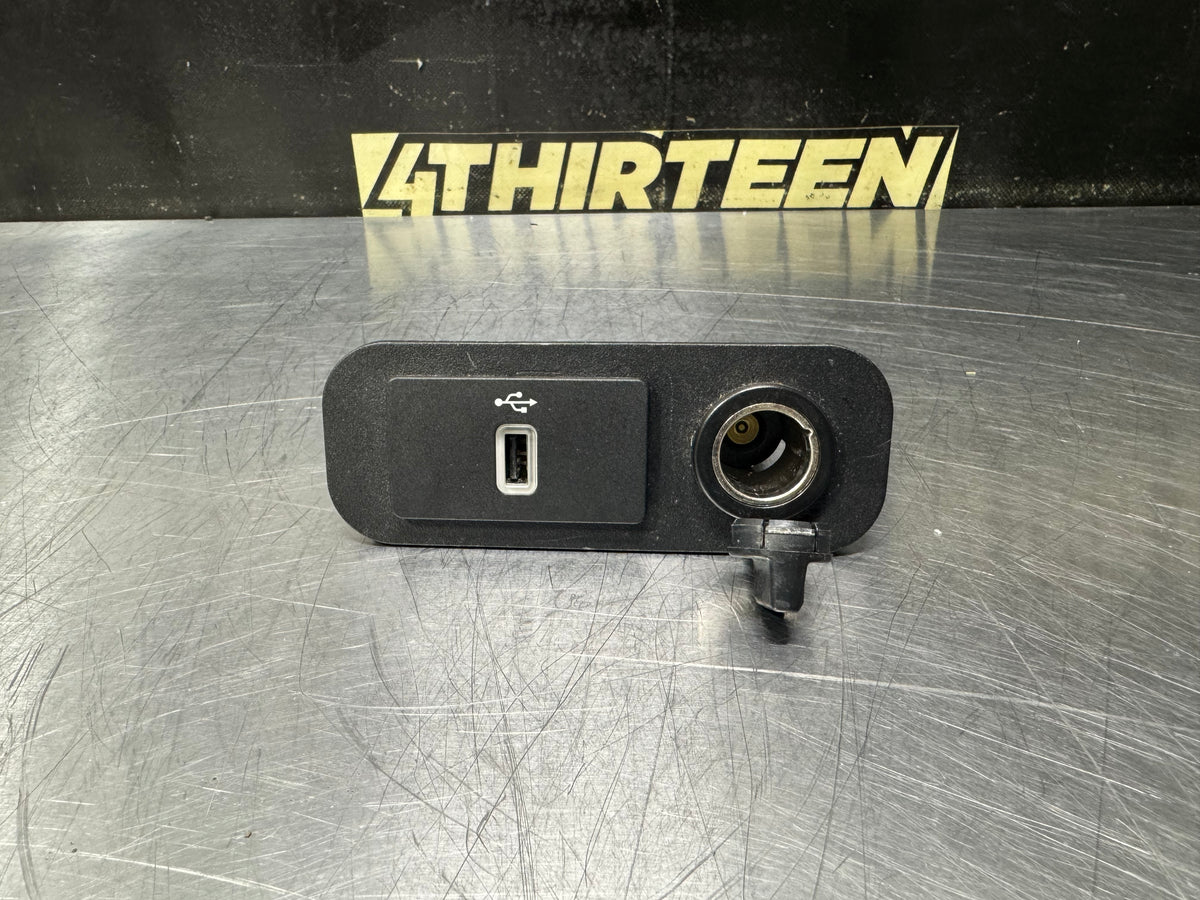 15-23 FORD MUSTANG CONSOLE BACK USB PORT CHARGER & POWER OUTLET SOCKET #V13