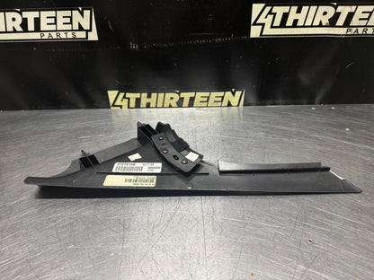 05-13 C6 CORVETTE RH PASSENGER FLOOR CONSOLE TRIM COVER PANEL 25897879 OEM #N597