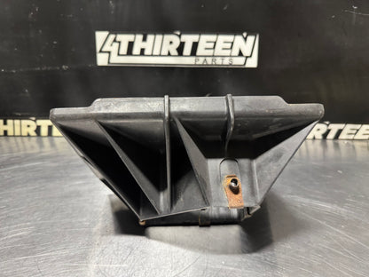 97-04 C5 CORVETTE BATTERY TRAY OEM 10268430 #N160