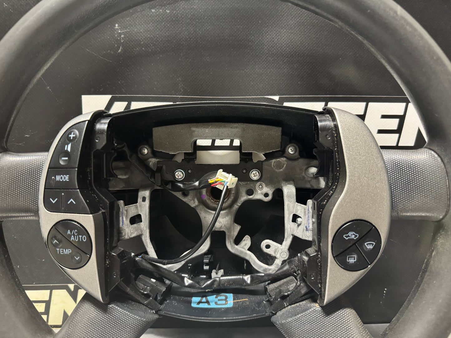 2008 TOYOTA PRIUS STEERING WHEEL OEM #N134