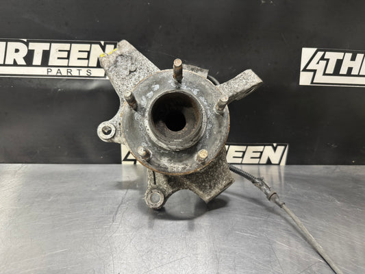 97-04 CHEVROLET C5 CORVETTE FRONT RIGHT RH SPINDLE W/HUB OEM #L314