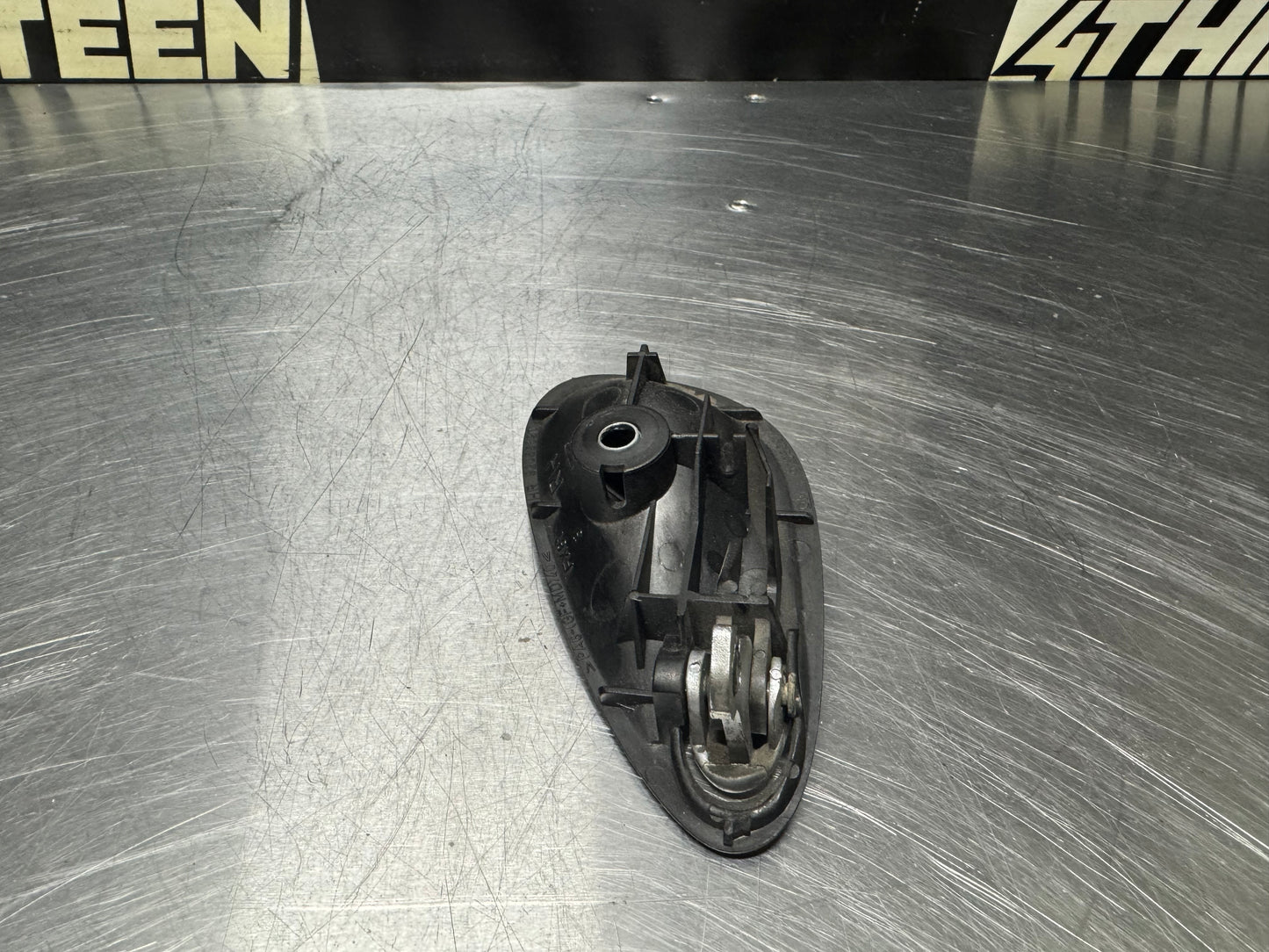 04-06 PONTIAC GTO RH PASSENGER SIDE INTERIOR DOOR HANDLE OEM #N243