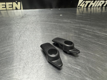 97-04 C5 CORVETTE SUN VISOR CLIPS OEM #N226