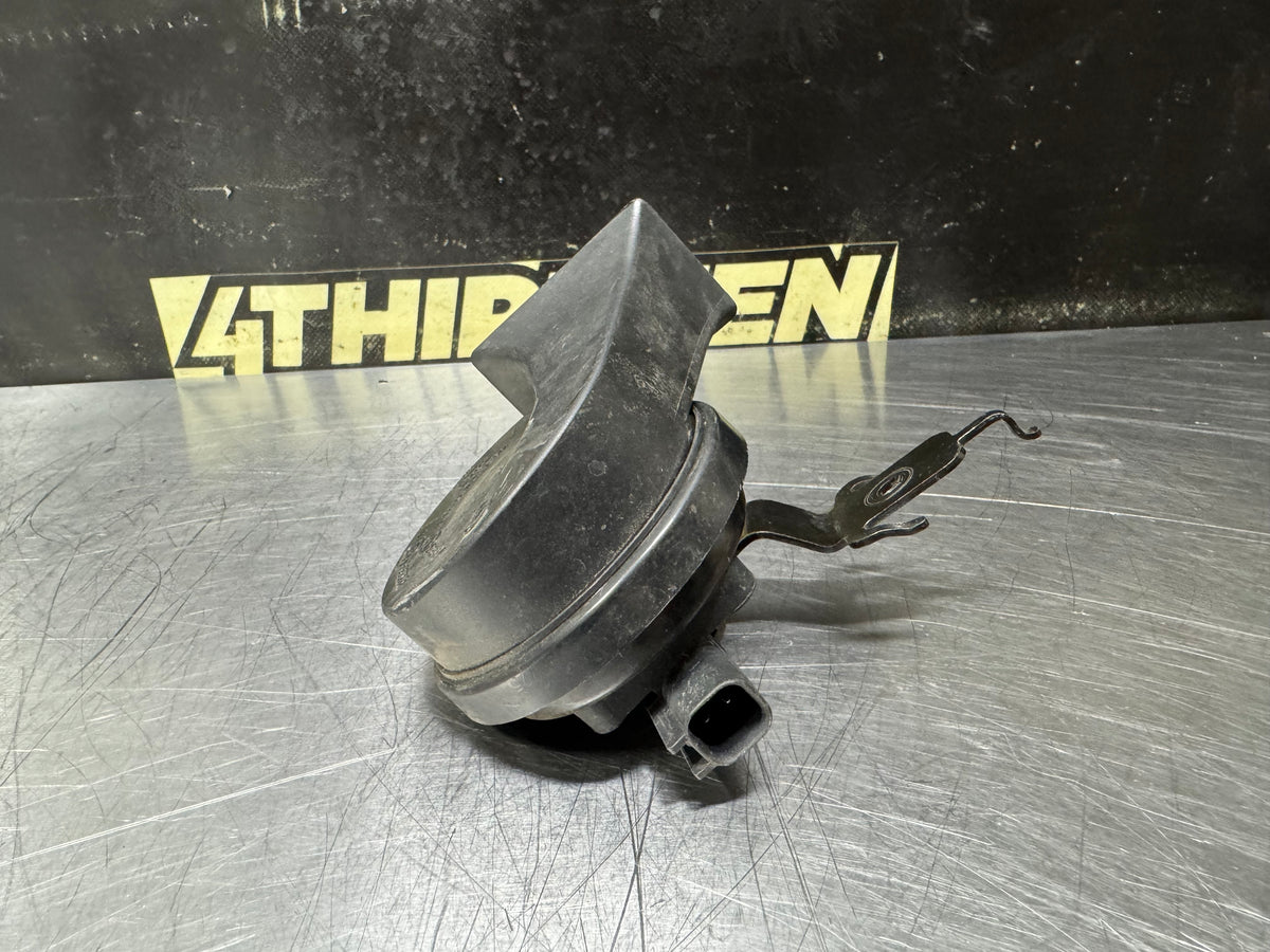 10-15 CAMARO SS RH PASSENGER SIDE HORN OEM #N964