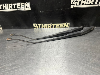 04-06 PONTIAC GTO WINDSHIELD WIPER ARMS OEM #N307