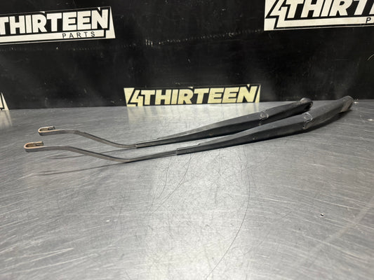 04-06 PONTIAC GTO WINDSHIELD WIPER ARMS OEM #N307