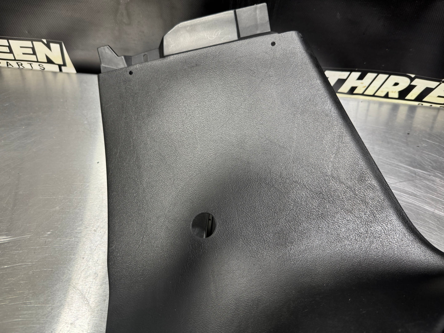 97-04 CORVETTE C5 INTERIOR RH PASSENGER B-PILLAR PANEL 10269543 OEM #N735