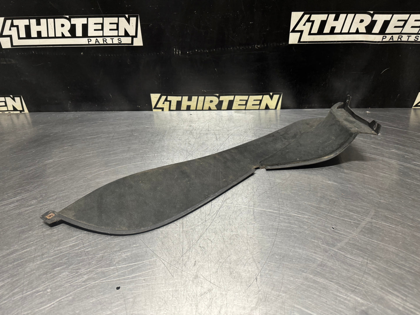 04-06 PONTIAC GTO RH BLK CONSOLE TRIM PANEL 92156766 OEM #N308