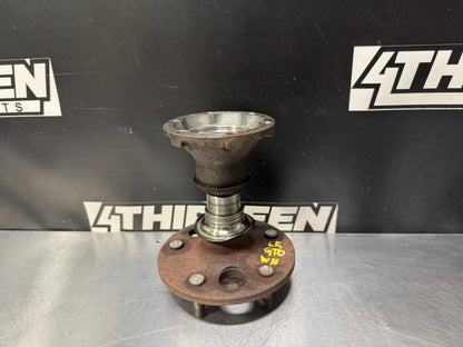 2004 PONTIAC GTO DRIVER REAR LR WHEEL HUB OEM #L230
