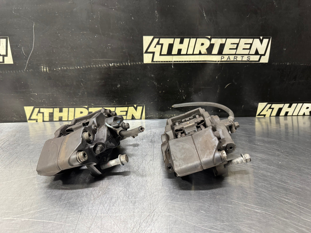 16-24 CAMARO SS DRIVER SIDE AND PASSENGER SIDE REAR BREMBO CALIPERS OEM #X3