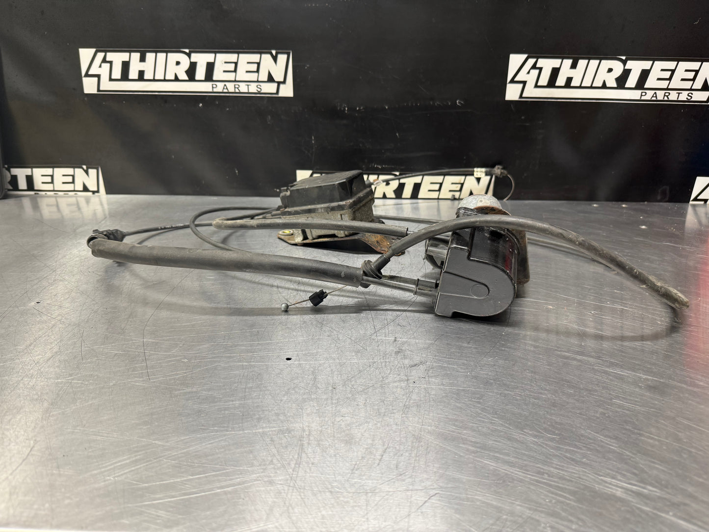 04-06 PONTIAC GTO CRUISE CONTROL MODULE / ACTUATOR ASSEMBLY 25336989 OEM #L451