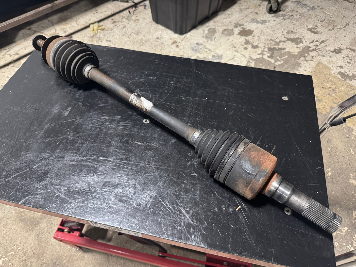 2015-2023 Ford Mustang Rear RIGHT PASSENGER Axle FR33-4K138-BC OEM #N912