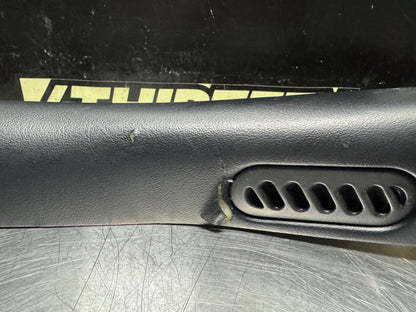 1997-2004 C5 CORVETTE LH DRIVER  FRONT A PILLAR TRIM EBONY OEM #N652