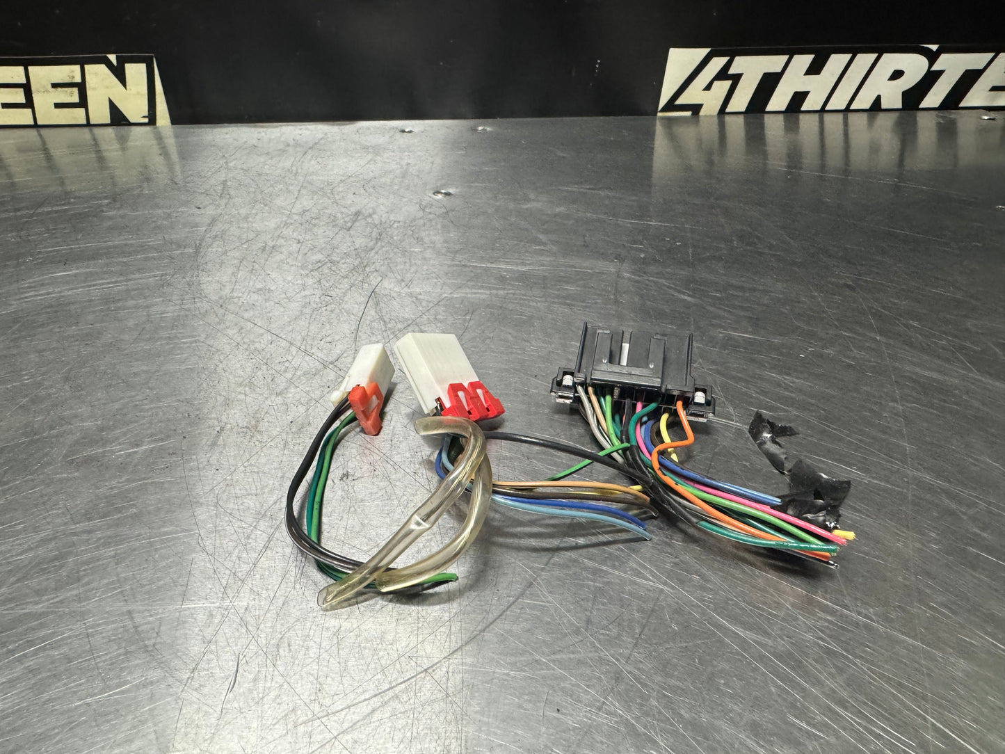 1997-2004 CORVETTE C5 OEM RADIO PIGTAILS #N123
